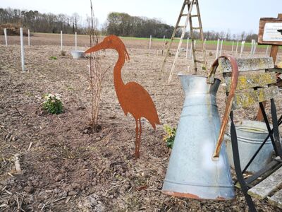 Schöne Accessoires im Kräutergarten